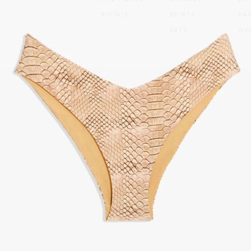 WeWoreWhat Delilah Snakeskin Bottom Size XL